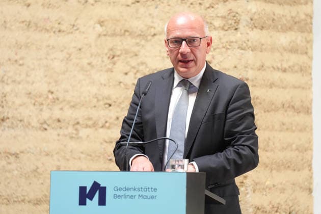 Gedenkveranstaltung 65. Jahrestag des Berliner Mauerbaus Kai Wegener (Regierender Buergermeister Berlin) im Portrait bei seiner Rede im Rahmen der Gedenkveranstaltung zum 65. Jahrestag des Berliner Mauerbaus, Berlin, 13.08.2026 Berlin Berlin Deutschland