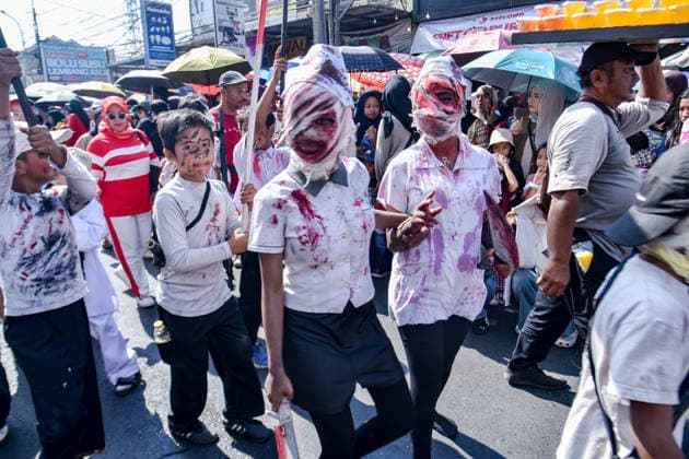 August 13, 2026, West Bandung Regency, West Java, Indonesia: Participants wearing a ghost costumes during a carnival commemorating the 81st anniversary of the Indonesia s independence in Lembang, West Bandung Regency, Indonesia. The carnival, which was held to celebrate the 81st anniversary of the Republic of Indonesia s independence, the carnival drew thousands of villagers who showcased costume and cultural parades as well as traditional attire. West Bandung Regency Indonesia - ZUMAr272 20260813_zip_r272_017 Copyright: xDimasxRachmatsyahx