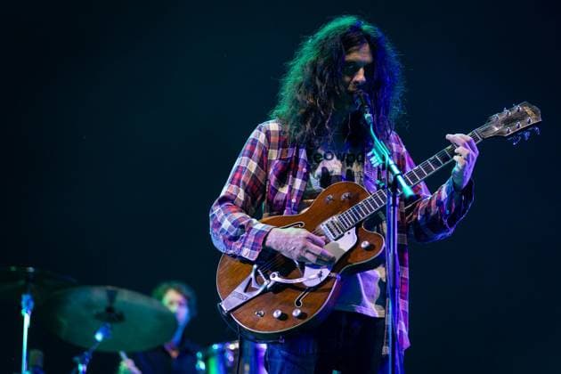 Kurt Vile & The Violators - Vodafone Paredes de Coura 2026 - 13 Aug 2026 Kurt Vile, singer and guitarist of the American indie rock band Kurt Vile & The Violators, performs on the main stage during the Vodafone Paredes de Coura. Paredes de Coura Portugal Copyright: xDiogoxBaptistax xSOPAxImagesx DB_KurtVile20260813PDC_006