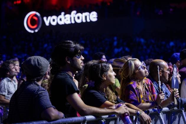Kurt Vile & The Violators - Vodafone Paredes de Coura 2026 - 13 Aug 2026 The audience watches the performance of Kurt Vile & The Violators during the Vodafone Paredes de Coura. Paredes de Coura Portugal Copyright: xDiogoxBaptistax xSOPAxImagesx DB_KurtVile20260813PDC_014