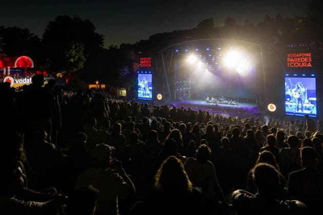 Kurt Vile & The Violators - Vodafone Paredes de Coura 2026 - 13 Aug 2026 The audience watches the performance of Kurt Vile & The Violators during the Vodafone Paredes de Coura. Paredes de Coura Portugal Copyright: xDiogoxBaptistax xSOPAxImagesx DB_KurtVile20260813PDC_016