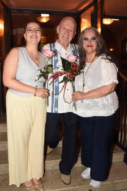 Darsteller Hermia Magdalena. Echter Schauspielerin Sepp Schauer, Schauspieler Lipa Majstrovic, Schauspielerin Muenchen 13.08.2029 Bayerischer Hof Komoedie Premiere Ein total verrückter Sommernachtstraum Foto Muenchen