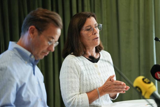 STOCKHOLM, SWEDEN, August 14, 2026: Moderate Party leader Ulf Kristersson (M) and party secretary Karin Enström (M), during a press conference where they presented the results of the Moderate Party’s campaign promises for this term of office and the impact they have had on Sweden STOCKHOLM, SWEDEN x10658x  Copyright: xMagnusxLejhall TTx PRESSTRÄFF MODERATERNA OM VALLÖFTEN AqMTCQmj8aI