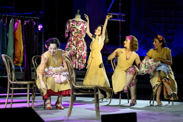 13.08.2026, Saarland, Ensdorf. Die West Side Story feiert am Donnerstagabend am Saarpolygon im Rahmen der diesjährigen Opernfestspiele mit zahlreichen Ehrengästen aus Politik, Kultur und Wirtschaft Premiere.