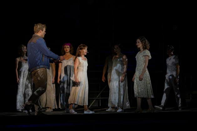 13.08.2026, Saarland, Ensdorf. Die West Side Story feiert am Donnerstagabend am Saarpolygon im Rahmen der diesjährigen Opernfestspiele mit zahlreichen Ehrengästen aus Politik, Kultur und Wirtschaft Premiere.