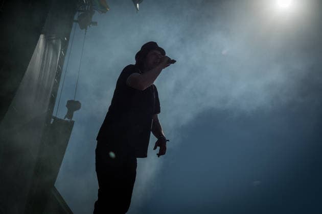Die deutsche Punkrock Band Sondaschule auf der Mainstage vom Highfield 2026. Gesang Costa Cannabis (Tim Kleinrensing) Gitarre, Gesang Chemokeule (Mirko Klautmann) Bass Matthias Richter (seit 2013) Posaune Chris Altmann (seit 2006) Gitarre Phillip FaF Pfaff (seit 2022) Highfield 2026 tag 1 - sondaschule