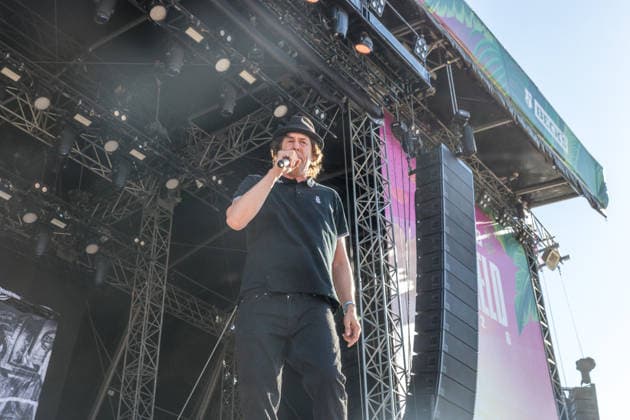 Die deutsche Punkrock Band Sondaschule auf der Mainstage vom Highfield 2026. Gesang Costa Cannabis (Tim Kleinrensing) Gitarre, Gesang Chemokeule (Mirko Klautmann) Bass Matthias Richter (seit 2013) Posaune Chris Altmann (seit 2006) Gitarre Phillip FaF Pfaff (seit 2022) Highfield 2026 Sondaschule