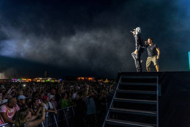 Die Berliner Rap, Hip-Hop, Trap Band BHZ auf dem Highfield Festival 2026 am Störmthaler See bei Großpösna. Die aktuelle BHZ-Besetzung 2026 besteht aus: * Longus Mongus Rap * Ion Miles Rap * Monk Rap * Big Pat Rap * MotB Produzent * Sami Produzent * Themba Produzent Highfield 2026 Tag 1 - BHZ