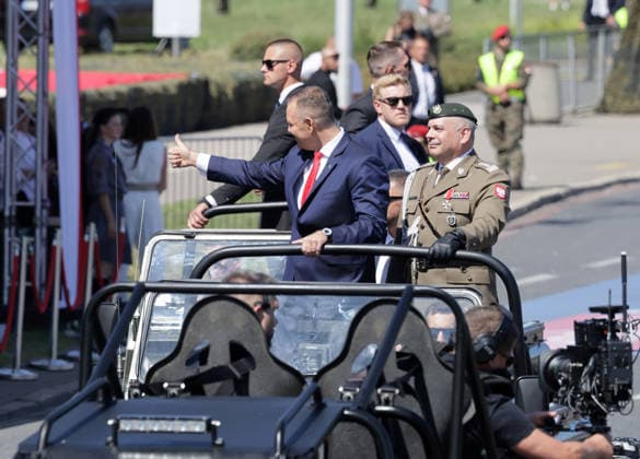 Polish Armed Forces Day celebrations Photo: Wojciech Olkusnik East News Polish president Karol Nawrocki and general Wieslaw Kukula - Chief of the General Staff of the Polish Armed Forces attend the central military parade marking the Polish Armed Forces Day and 106th anniversary of 1920 victory over Soviet Russia at the Battle of Warsaw during the Polish?Soviet War on August 15, 2026 in Warsaw, Poland. EN_01682638_0079