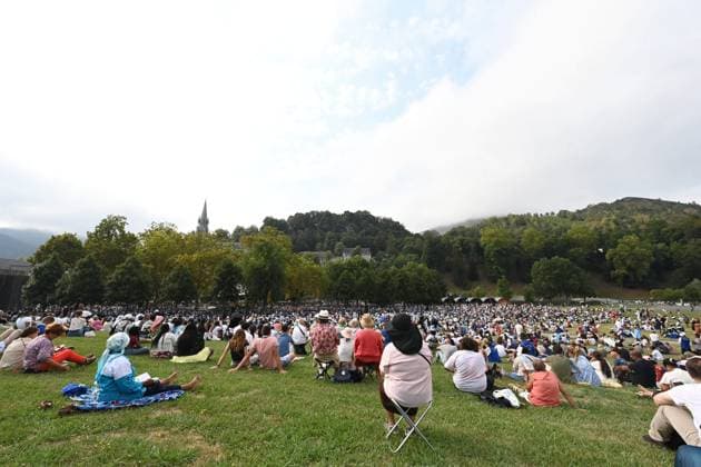 AUGUST 15, LOURDES, BASTIEN ARBERET, MAXPPP, 153rd National Assumption Pilgrimage, Mass on the Meadow for August 15, 2026, at the Sanctuary of Our Lady of Lourdes, Hautes-Pyrénées 153rd National Assumption Pilgrimage: Mass on the Meadow for August 15, 2026, at the Sanctuary of Our Lady of Lourdes, Hautes-Pyrénées LOURDES HAUTES-PYRÉNÉES FRANCE Copyright: xBASTIENxARBERET MAXPPP MAXPPPxBASTIENxARBERETx BAR_8919 BARx8919