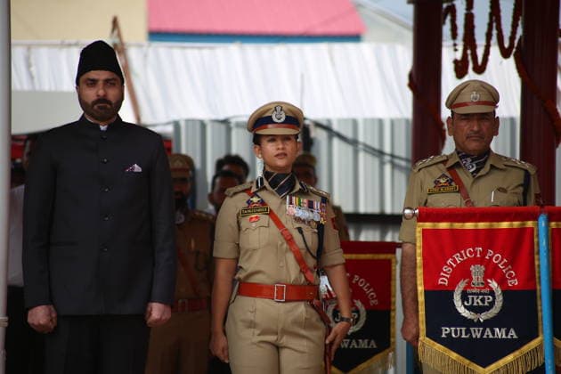 India: The 80th Independence Day Pulwama celebrated the 80th Independence Day with patriotic fervor and enthusiasm at DPL Pulwama. Deputy Commissioner of Pulwama, Dr. Basharat Qayoom, hoisted the National Tricolour during the celebration, marking the occasion with a strong spirit of patriotism and national pride. Pulwama Jammu & Kashmir India Copyright: NisarxUlxHaqxAllaie