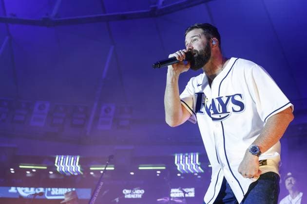 August 15, 2026, St. Petersburg, Florida, USA: Country recording artist Jordan Davis performs after the game between the Tampa Bay Rays and the Baltimore Orioles on Saturday, Aug. 15, 2026 in St. Petersburg. St. Petersburg USA - ZUMAs70_ 20260815_zan_s70_047 Copyright: xLuisxSantanax