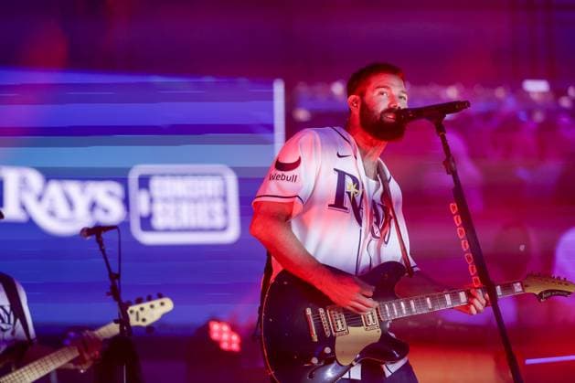 August 15, 2026, St. Petersburg, Florida, USA: Country recording artist Jordan Davis performs after the game between the Tampa Bay Rays and the Baltimore Orioles on Saturday, Aug. 15, 2026 in St. Petersburg. St. Petersburg USA - ZUMAs70_ 20260815_zan_s70_051 Copyright: xLuisxSantanax