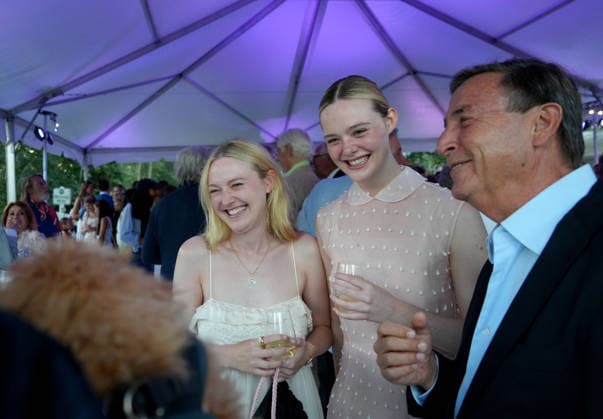 August 15, 2026, East Hampton, Ny, USA: DAKOTA FANNING and ELLE FANNING attend the Animal Rescue Fund of the Hamptons Bow Wow Meow Ball,.East Hampton, NY.August 15, 2026. . attends the Animal Rescue Fund of the Hamptons Bow Wow Meow Ball,.East Hampton, NY.August 15, 2026. East Hampton USA - ZUMAms4_ 20260815_faf_ms4_013 Copyright: xSoniaxMoskowitzxGordonx