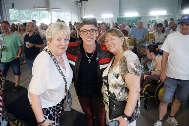 Sommerschlagerparty der 1. KGK im Autohaus Köster ** NUR FÜR REDAKTIONELLE ZWECKE ** EDITORIAL USE ONLY **<p>Davin Herbrüggen bei der Sommer Schlagerparty der 1. KG Königshardt am Samstag, dn 15. August 2026 im Autohaus Köster in Oberhauen Schmachtendorf. Deutschland NRW Oberhausen Copyright: KerstinxBögeholz