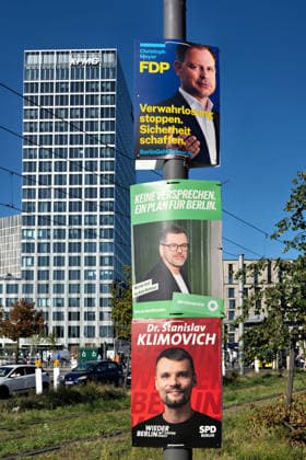 Berlin,14.08.2026,Wahlplakat der Partei FDP Christoph Meyer,Grüne Werner Graf, Stanislav Klimovich SPD zur Wahl zum 20.Abgeordnetenhaus von Berlin sowie zu den Bezirksverordnetenversammlungen am 20.09.2026.