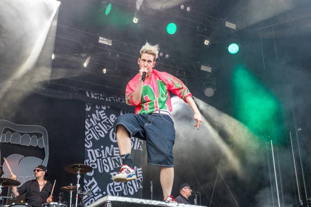Die Deutsche Rockmusikerin Deine Cousine (Ina Bredehorn) am dritten Festival Tag des Highfield 2026 Highfield 2026 -Tag 3 - Deine Cousine