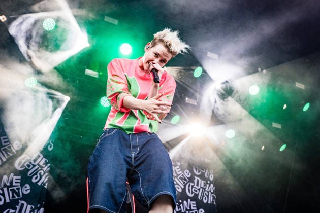 Die Deutsche Rockmusikerin Deine Cousine (Ina Bredehorn) am dritten Festival Tag des Highfield 2026 Highfield 2026 -Tag 3 - Deine Cousine