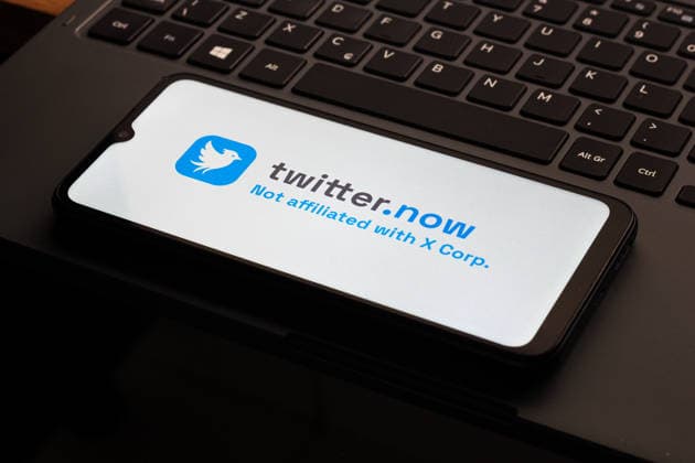 Photo illustration in Canada - 28 Aug 2026 In this photo illustration, the Twitter.now (Twitter Now) logo is seen displayed on a smartphone screen. Canada Copyright: xThomasxFullerx xSOPAxImagesx TFSPI_28082026-6451