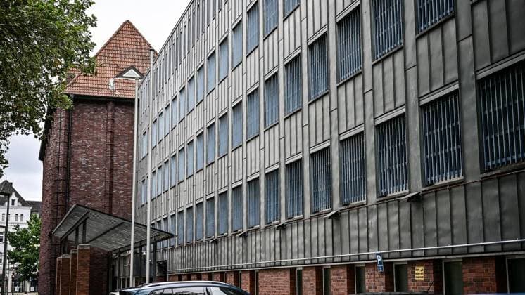 Ausbruch JVA Hamborn ** NUR FÜR REDAKTIONELLE ZWECKE ** EDITORIAL USE ONLY **<p>Aus der Justizvollzugsanstalt Hamborn ist in der Nacht zu Sonntag ein Häftling ausgebrochen, am Sonntag den 30. August 2026 in Duisburg. Duisburg Copyright: LarsxFröhlich