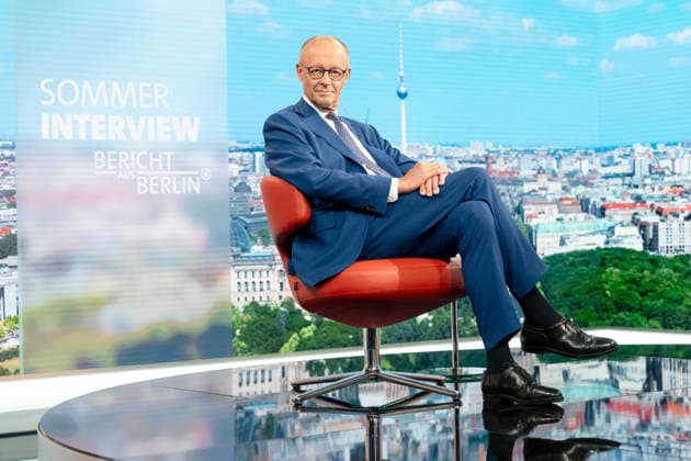 ARD-Sommerinterview, Bundeskanzler, Friedrich Merz Berlin, ARD-Sommerinterview, Bundeskanzler, Friedrich Merz, CDU, Moderator, Markus Preiß, ARD-Hauptstadtstudio Berlin Berlin GER