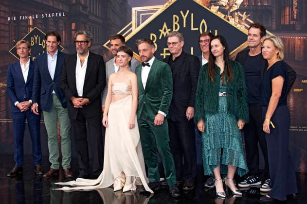 Moritz Herzogenberg, Moritz Von Kruedener, Achim von Borries, Christoph Pellander, Liv Lisa Fries, Volker Bruch, Hendrik Handloegten, Uwe Schott, Carolin Haasis, Tom Tykwer und Christine Strobl bei der Weltpremiere der 5. und finalen Staffel der TV-Serie Babylon Berlin im Zoo Palast. Berlin, 10.09.2026