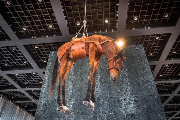 Berlin Tiergarten; Kulturforum Neue Nationalgalerie; Ausstellung Maurizio Cattelan. NIGHT Preis der Nationalgalerie 2026 - 11.09.2026 *nur für redaktionelle Berichterstattung Kulturforum