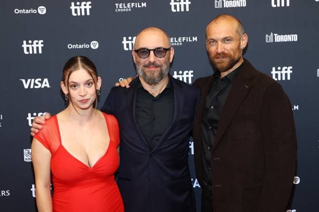 Mara Taquin, Michaël R. Roskam (Director), Arieh Worthalter Photo Call for HOUSE AND HOME & LE FAUX SOIR Photo Calls at the Toronto International Film Festival (TIFF) 2026, TIFF Lightbox, Toronto, ON, September 11, 2026. Photo By: JA Everett Collection HOUSE AND HOME & LE FAUX SOIR Photo Calls at the Toronto International Film Festival (TIFF) 2026 PUBLICATIONXNOTxINxCANxCHNxFRAxITAxJPNxNORxPOLxRUSxESPxUKxUSA