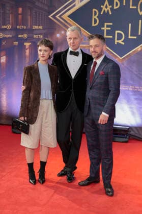 Liv Lisa Fries, Max Raabe und Volker Bruch bei der Premiere der 5. und finalen Staffel der TV-Serie Babylon Berlin im Naturstrom Openair Kino. Köln, 11.09.2026
