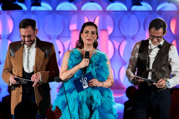 Deutscher Schauspielpreis 2026 Hans Werner Meyer, Nadine Heidenreich, Christian Senger Singen Showeinlage Bühne Show 15 Jahre Deutscher Schauspielpreis und 20 Jahre BFFS, Pullman Berlin Schweizerhof, Datum: 11.09.2026 Copyright: xEventpressx