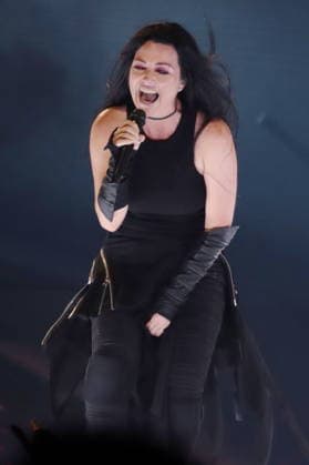 Evanescence perform at the O2 London on the final UK date of their Sanctuary Tour. featuring special guests Poppy and Courtney Laplante Copyright: xx ae8hd380