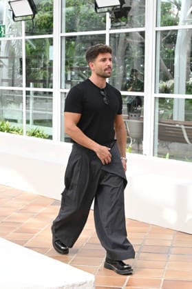 Simorra fashion show at Mercedes-Benz Fashion Week Madrid Pablo Alborán during the Simorra fashion show at Mercedes-Benz Fashion Week Madrid, on September 14, 2026, in Madrid, Spain CELEBRITIES SIMORRA FASHION SHOW FASHION José Madrid Madrid Spain  Copyright: xJosÃ xOlivax 7774634