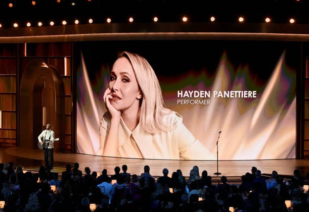 Noah Kahan performs on stage during the 78th annual Primetime Emmy Awards at the Peacock Theater in Los Angeles on Monday, September 14, 2026.  LAP20260914179 JIMxRUYMEN