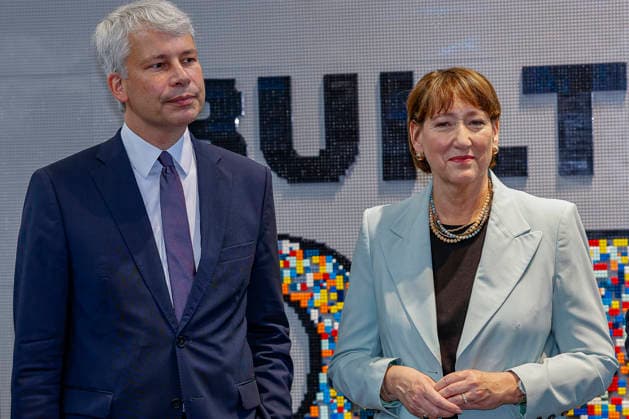 Eröffnung der IAA Transportation 2026 mit Messerundgang Stand der Firma Krone: Steffen Bilger (CDU), Bundesminister für Verkehr der Bundesrepublik Deutschland, Hildegard Müller, Präsidentin des Verbandes der Automobilindustrie (VDA). Hannover Hannover Messe Niedersachsen, Region Hannover Germany