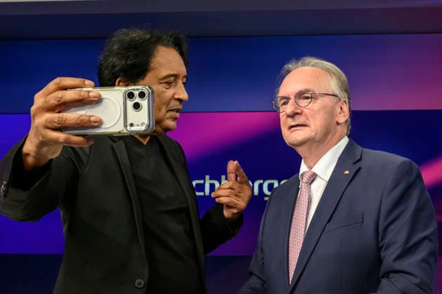 im Bild v.l.: GER, Berlin, Studio, zu Gast bei Maischberger, politische Talkshow, TV, Format, mit Moderatorin Sandra Maischberger, Das Erste, aus Adlershof Am Studio 20, 15.09.2026, Copyright: HMBxMedia UwexKoch