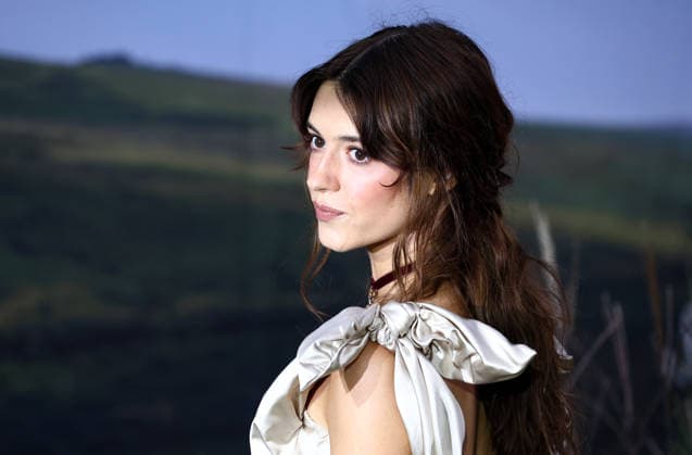 Sense & Sensibility World Premiere at Odeon Luxe Leicester Square in London - 15 Sep 2026 Daisy Edgar-Jones attends the Sense & Sensibility World Premiere at Odeon Luxe Leicester Square . London. United Kingdom Copyright: xFredxDuvalx xSOPAxImagesx FD_Sense_Sensibility_12