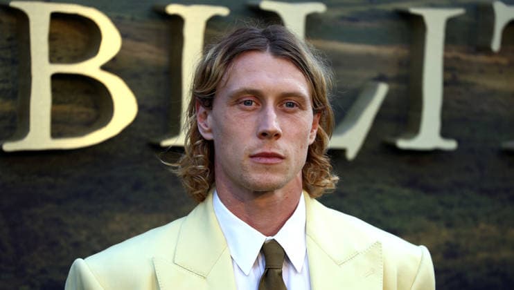 Sense & Sensibility World Premiere at Odeon Luxe Leicester Square in London - 15 Sep 2026 George MacKay attends the Sense & Sensibility World Premiere at Odeon Luxe Leicester Square . London. United Kingdom Copyright: xFredxDuvalx xSOPAxImagesx FD_Sense_Sensibility_22