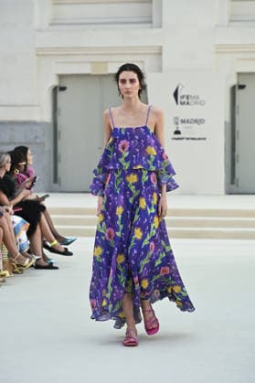parades with Celia B in Madrid A model parades with Celia B design during Mercedes Benz Fashion Week Madrid Cibeles Palace in Madrid, 15 February of 2026 Spain Featuring: A model parades with Celia B design during Mercedes Benz Fashion Week Madrid Cibeles Palace in Madrid, 15 February of 2026 Spain Where: Madrid, Spain When: 15 Sep 2026 Credit: Oscar Gonzalez WENN Madrid Spain Copyright: xOscarxGonzalez WENNx wenn41662945 OFA ZOJx wenn41662945