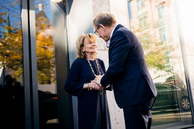 Johann Wadephul (CDU), Bundesaussenminister, trifft Charlotte Knobloch, Praesidentin der Israelitischen Kultusgemeinde Muenchen und Oberbayern zu einem Gespraech im Rahmen eines Besuchs der Israelitischen Kultusgemeinde Muenchen und Oberbayern. Muenchen, 15.09.2026. Fotografiert im Auftrag des Auswaertigen Amtes (AA) Muenchen Deutschland Copyright: xFelixxZahnx