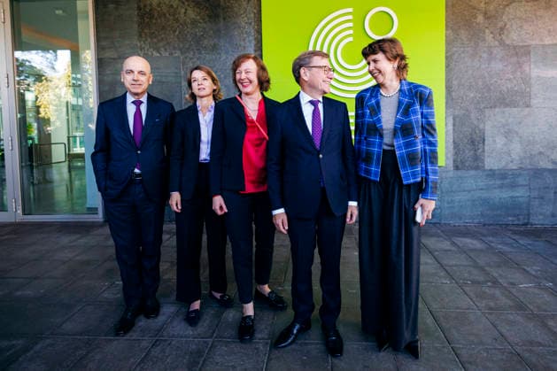 Johann Wadephul (CDU), Bundesaussenminister, trifft die Leitung des Goethe-Instituts, Gesche Joost, Praesidentin des Goethe-Instituts; Gitte Zschoch, Generalsekretaerin; Doreen Kirmse, Kaufmaennische Direktorin und Nicolas Peter, 2. Vize-Praesidenten zu einem Gespraech in Muenchen, 15.09.2026. Fotografiert im Auftrag des Auswaertigen Amtes (AA) Muenchen Deutschland Copyright: xFelixxZahnx