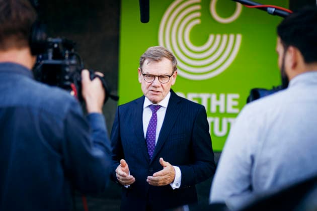 Johann Wadephul (CDU), Bundesaussenminister, aufgenommen bei einem Statement vor der Zentrale des Goethe-Instituts in Muenchen, 15.09.2026. Fotografiert im Auftrag des Auswaertigen Amtes (AA) Muenchen Deutschland Copyright: xFelixxZahnx