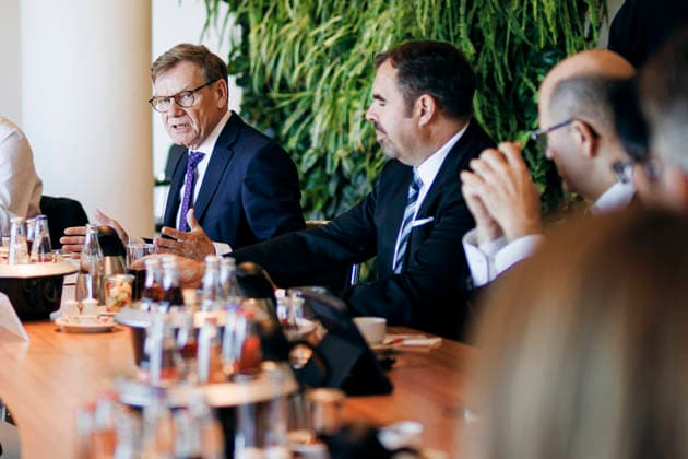 Johann Wadephul (CDU), Bundesaussenminister, aufgenommen bei der Teilnahme am Ministerrat der Bayerischen Staatsregierung in der Bayerischen Staatskanzlei in Muenchen, 15.09.2026. Fotografiert im Auftrag des Auswaertigen Amtes (AA) Muenchen Deutschland Copyright: xFelixxZahnx