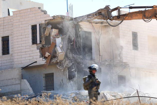 Israeli army demolishes two-story Palestinian house in West Bank HEBRON, WEST BANK, PALESTINE - SEPTEMBER 16: Israeli forces demolish of a two-story Palestinian house in the Hillet al-Hams area of Yatta town in Hebron, West Bank, Palestine on September 16, 2026. Wisam Hashlamoun Anadolu Hebron West Bank. Editorial use only. Please get in touch for any other usage.  Copyright: x2026xAnadoluxWisamxHashlamounx