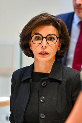 Rachida Dati, who received 900,000 euros in fees from Renault Nissan, is appearing before the Paris Criminal Court in a trial for corruption and influence peddling in Paris, France, on September 16, 2026. Six afternoons of hearings are scheduled, through September 28, to allow her to explain the 900,000-euro attorney’s fees paid by Renault-Nissan between 2010 and 2012, while she was a Member of the European Parliament. Christian Liewig Bestimage Rachida Dati, who received 900,000 euros in legal fees from Renault Nissan, is appearing before the Paris Criminal Court for a trial on charges of corruption and influence peddling in Paris, France, on September 16, 2026. Six afternoon hearings are scheduled, running through September 28, to allow  Copyright: xChristianxLiewigx xBestimagexChristianxLiewigx xBestimagex