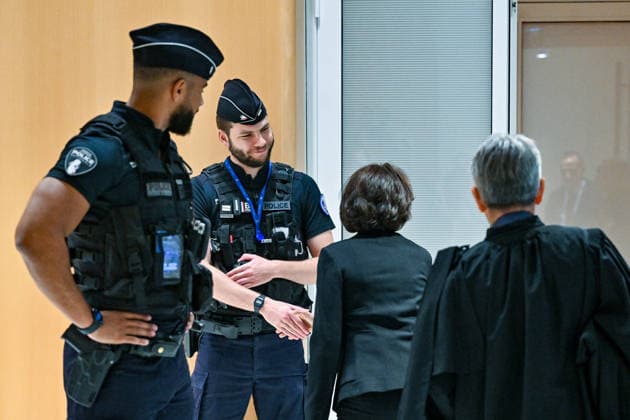 Rachida Dati, who received 900,000 euros in fees from Renault Nissan, is appearing before the Paris Criminal Court in a trial for corruption and influence peddling in Paris, France, on September 16, 2026. Six afternoons of hearings are scheduled, through September 28, to allow her to explain the 900,000-euro attorney’s fees paid by Renault-Nissan between 2010 and 2012, while she was a Member of the European Parliament. Christian Liewig Bestimage Rachida Dati, who received 900,000 euros in legal fees from Renault Nissan, is appearing before the Paris Criminal Court for a trial on charges of corruption and influence peddling in Paris, France, on September 16, 2026. Six afternoon hearings are scheduled, running through September 28, to allow  Copyright: xChristianxLiewigx xBestimagexChristianxLiewigx xBestimagex