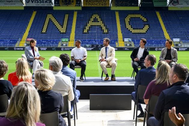 breda, The Netherlands, 2026-09-16 14:07:01 BREDA, 14-02-2026, NAC Breda Queen Maxima attends a meeting of the Cinetree Foundation regarding the documentary *Echte Mannen Huilen Niet* (Real Men Don t Cry) at the NAC Breda stadium. This documentary focuses on the mental health of men in the world of football. PHOTO: NLBeeld Patrick van Emst In the photo: Hanna Verboom in conversation with Gianni Zuiverloon, founder of Play Mental Foundation, Thomas Marijnissen, former professional footballer at NAC and one of the main characters in the documentary, Martijn Reuser, former professional footballers, and Jan-Paul van der Velden. Credit: NL Beeld Patrick van Emst  Copyright: xx x