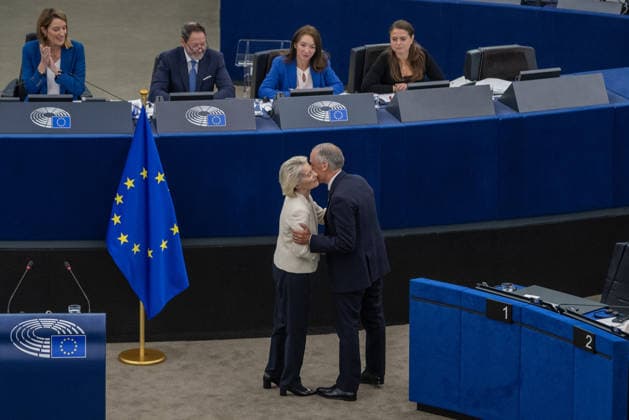 Mark Carney and Ursula von der Leyen at the European Parliament in Strasbourg STRASBOURG, FRANCE - SEPTEMBER 16: European Commission President Ursula von der Leyen greets Canadian Prime Minister Mark Carney in the hemicycle during the State of the Union debate at the European Parliament in Strasbourg, France on September 16, 2026. Von der Leyen uses her annual address to call for closer European Union cooperation with Canada. Ahmet Sel Anadolu Strasbourg France. Editorial use only. Please get in touch for any other usage.  Copyright: x2026xAnadoluxAhmetxSelx