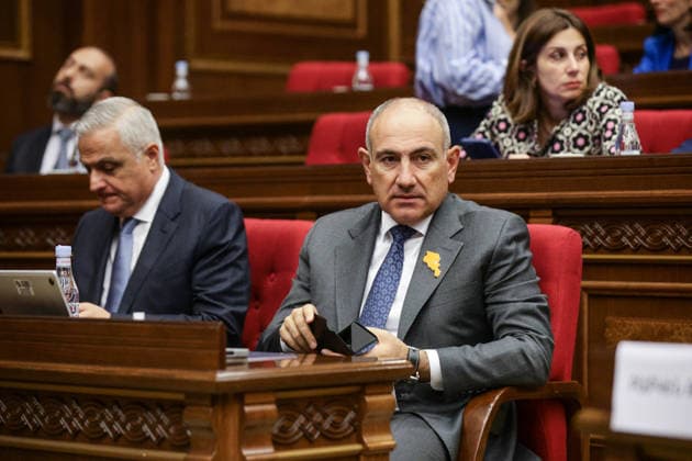 ARMENIA, YEREVAN - SEPTEMBER 16, 2026: Armenia s Prime Minister Nikol Pashinyan (R) attends the second session of the Armenian National Assembly of the 9th convocation. Alexander Patrin TASS  97821141