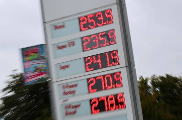 Spritpreise 16.09.2026, Koelleda, Benzinpreise Spritpreise, Diesel kostet heute am Nachmittag 2,539â‚¬, Super liegt bei 2,419â‚¬, am guenstigsten ist E10 mit 2,359â‚¬