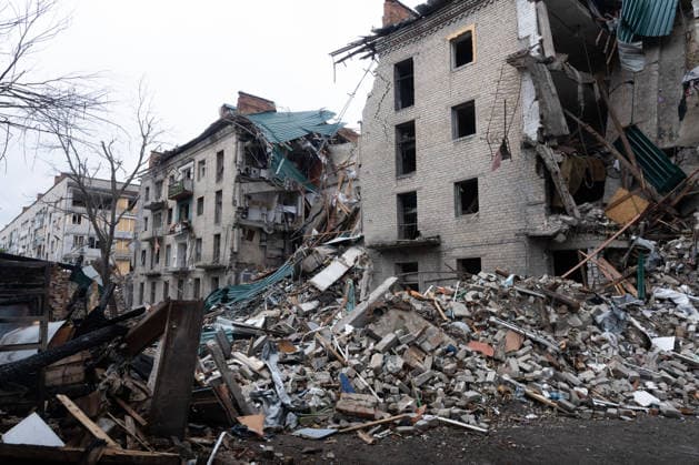 September 16, 2026, Sloviansk, Donetsk Oblast, Ukraine: Buildings heavily damaged following a Russian missile attack in Sloviansk, Donetsk region, Ukraine. The attack destroyed parts of several residential buildings, leaving debris scattered across the surrounding area. Sloviansk Ukraine - ZUMAm350 20260916_zip_m350_003 Copyright: xCameronxJones-Manleyx